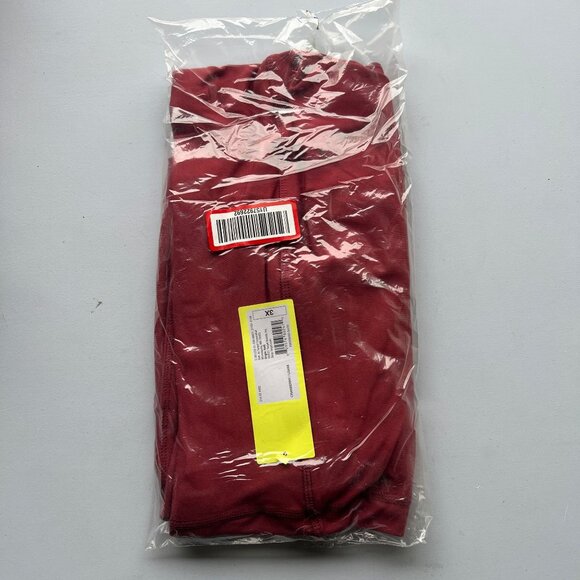 All in Motion Women's Plus Size Simplicity Mid-Rise Capri Leggings 20" Red 3X - Picture 3 of 4